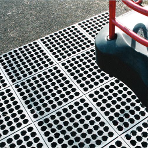 fallschutzgummimatte-fatique-step