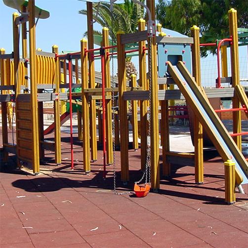 fallschutzmatten-anwendung-spielplatz3