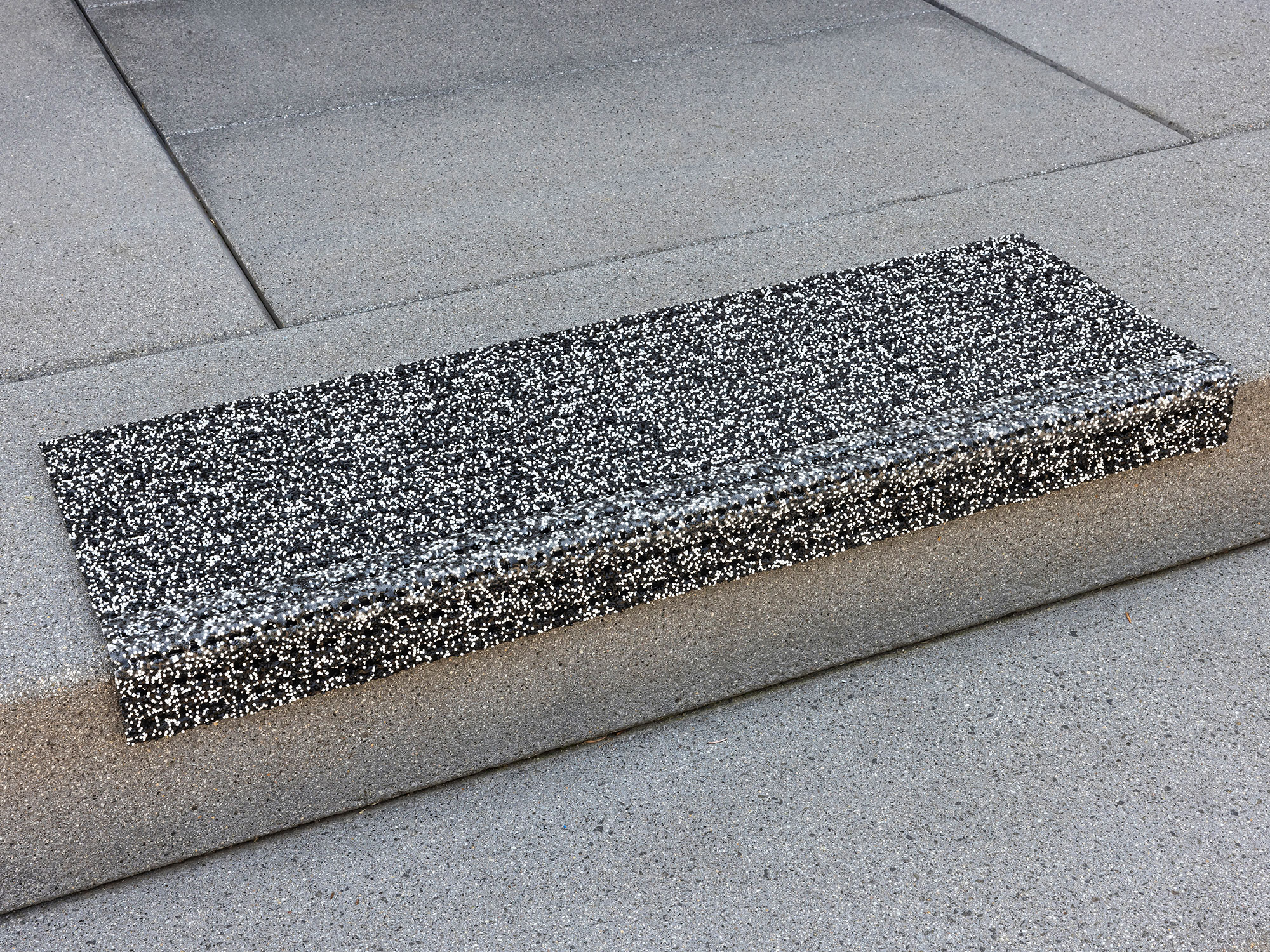 stufenmatte-aussen-zentaurus-grau-2
